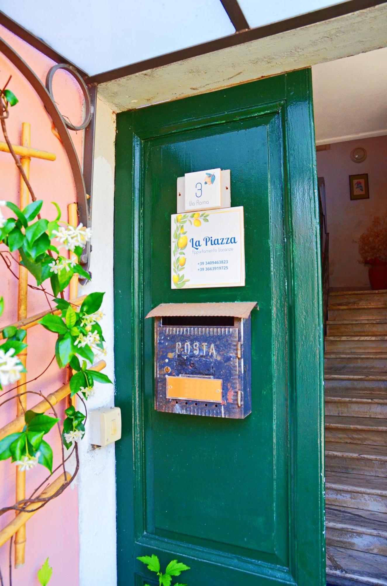 La Piazza - Appartamento Vacanze Piana Battolla Exteriér fotografie